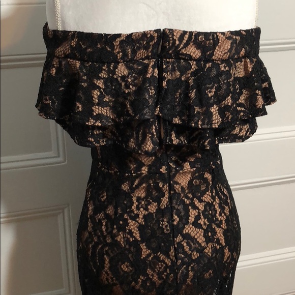 Ruffle off shoulder lace midi dress - Picture 4 of 6